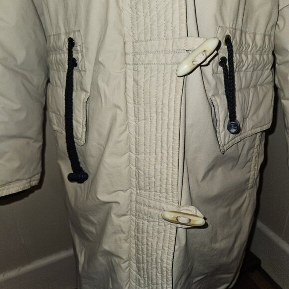 TAHARI Off White Hooded Down Winter Coat Ladies Medium - Picture 6 of 9